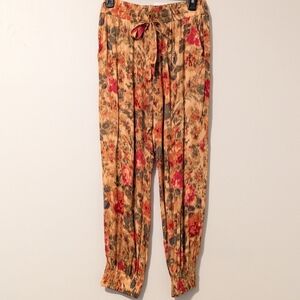 Floral Print Pants Medium